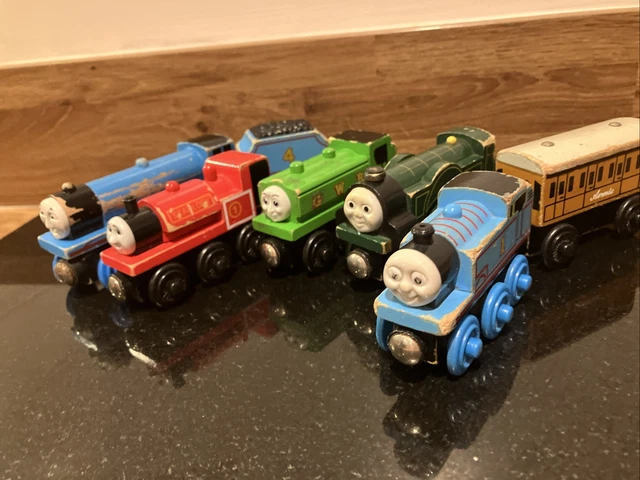THOMAS THE TANK Engine And Friends Wooden Railway Train Bundle Brio 7 THOMAS THE TANK Engine And Friends Wooden Railway Train Bundle Brio 7