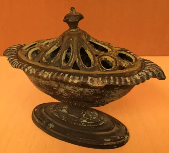 Cast Iron Incense Burner Minuette Cash-PO With Patina Vintage