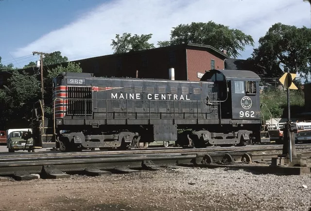 Maine Central (MEC) - S3 - #962 - Original 35mm Slide.