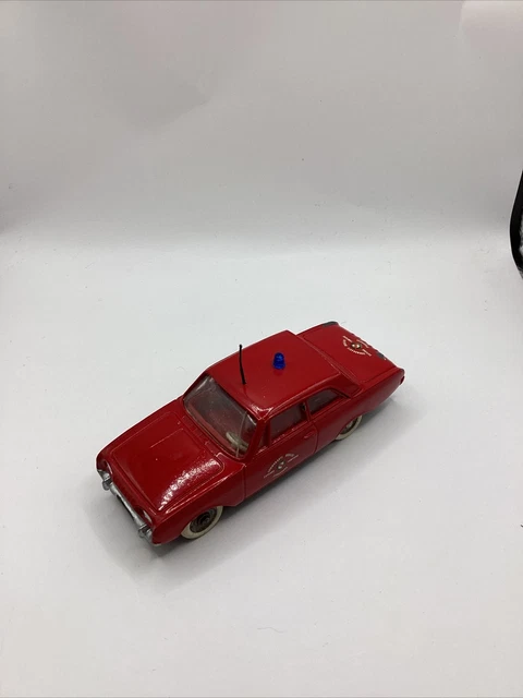 dinky toys meccano made in france 559 sapeurs-pompiers 1/43 Ford Taunus