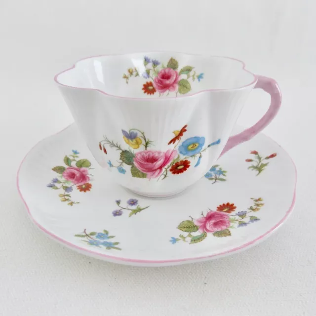 Shelley Rose And Red Daisy Tea Cup And Saucer White Pink Red Flowers Dainty