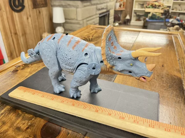 Dinosaur Planet display model--remote Triceratops