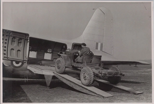 Vickers Valetta Loading Vintage Photo Raf Royal Air Force