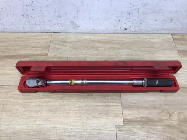Matco Tools TRC250 1/2" Drive 25-250 Ft lbs Torque Wrench with Case
