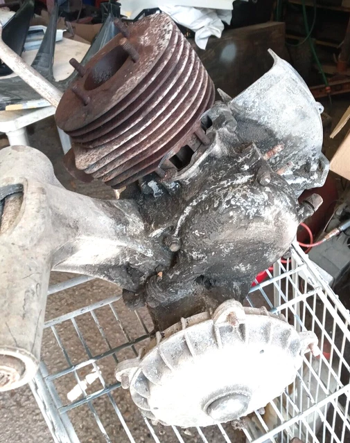 thumbnail image 2 of Original Piaggio Cylinder Engine Head – For Vespa PX 150 E (1977-1983) – OEM 1234741 2 of 3