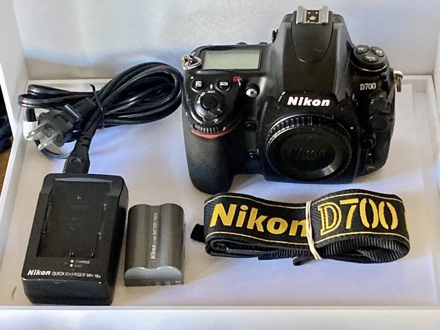 Nikon D700 12.1MP Digital SLR Camera Shutter Count: 274907 2