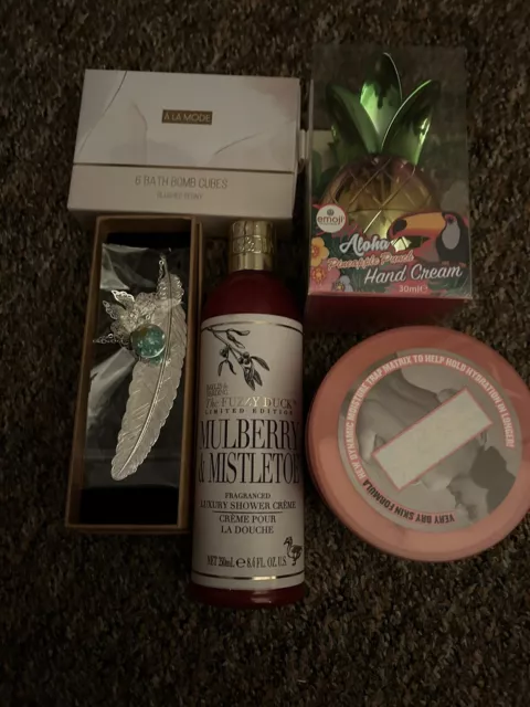 unwanted brand new gifts womens