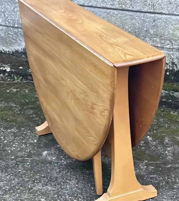 Fine Slim  Retro Erco  Large Extending Dining Table Clean Condition - We Deliver
