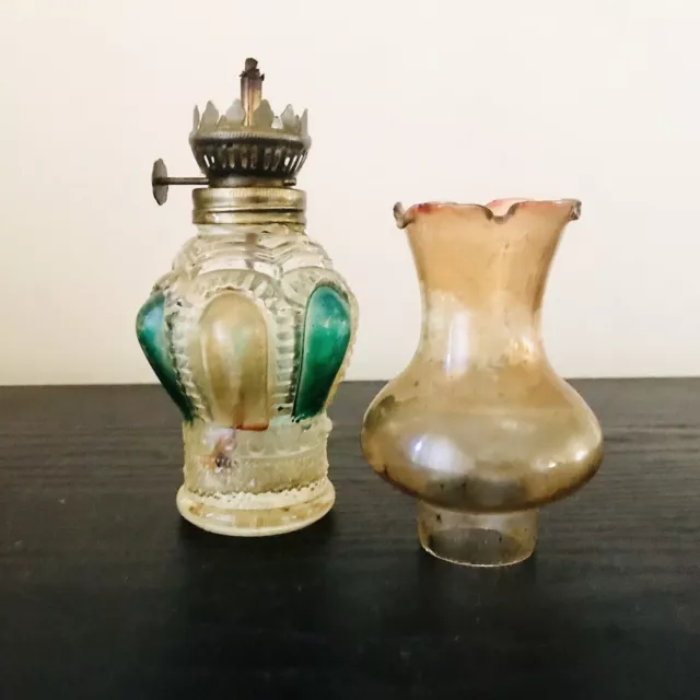 Vintage Glass Kerosene Oil lamp - Clear Green - Hong Kong 1960’s - 21 cm - Wick 3