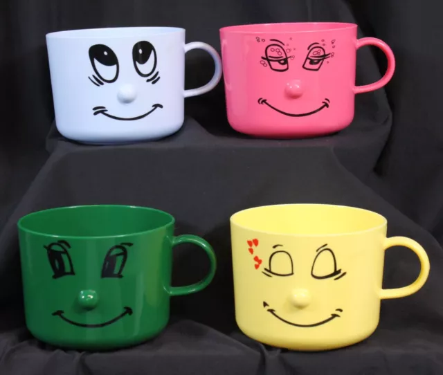 https://www.picclickimg.com/v-0AAOSwEiRjD4D9/4-Smiley-Faces-Mugs-Plastic-Soup-Bowls-Retro.webp