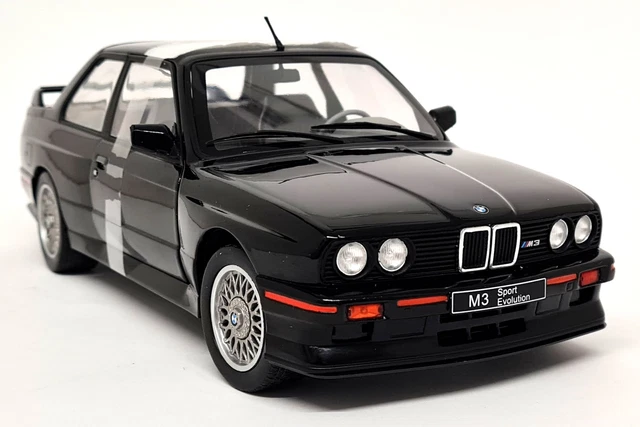 Voiture miniature de collection - BMW M3 Europameister / E30 1988 - Échelle 1/18 - Macau Blue Voiture miniature de collection - BMW M3 Europameister / E30 1988 - Échelle 1/18 - Macau Blue