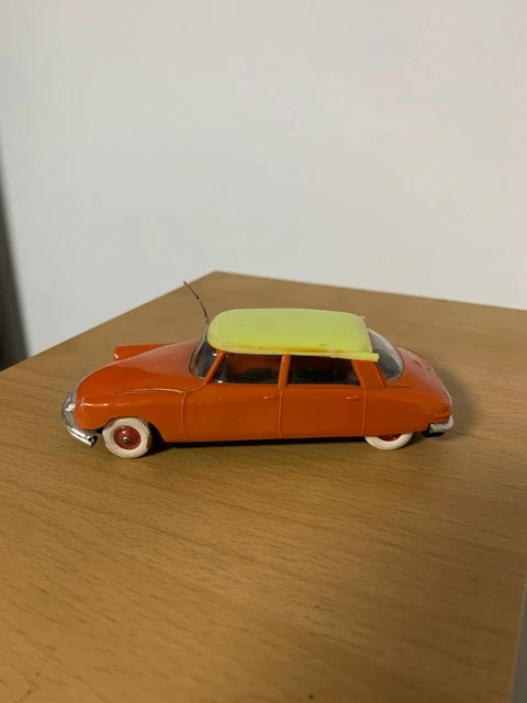 Modèle Réduit Citroën DS 19 1957 – échelle 1/43, Marron Et Crème, Neuf