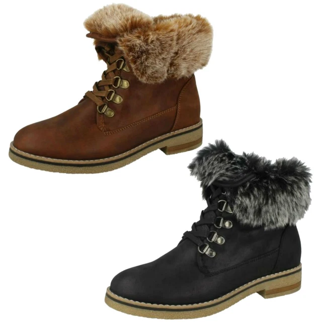 Femmes Down To Earth Fauve Doublure Fausse Fourrure Bottes à Lacets F5R0865