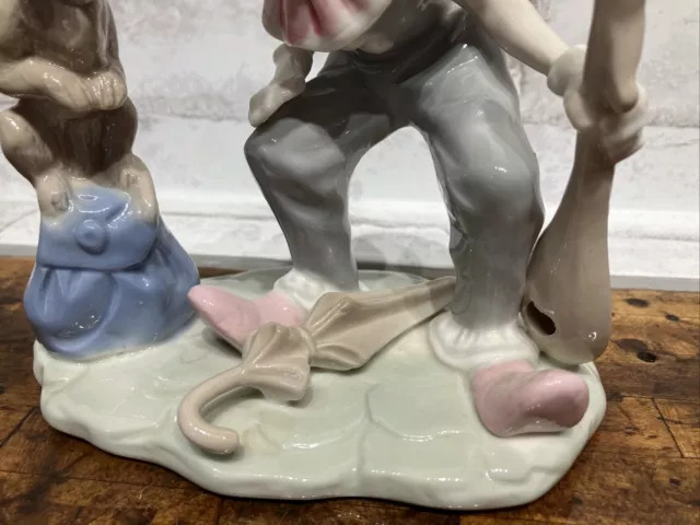 Hobo Circus Clown With Dog “You Missed A Spot” Porcelain Figurine Flambo Style 3