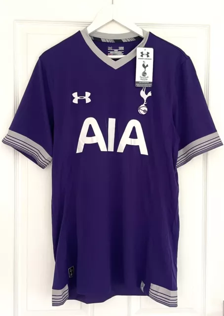 The Spurs Web on X: Mousa Dembele and the 2015/16 away kit🤩 Is