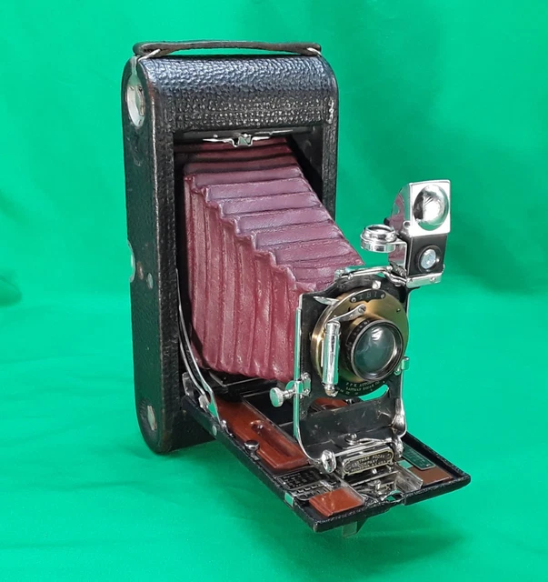 Restoring a 1925 Kodak No. 2 Hawk-Eye camera