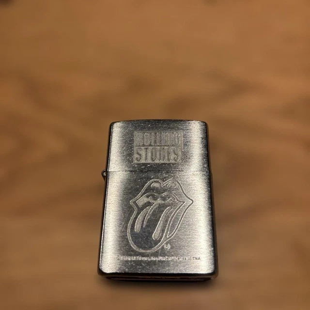 Petit Briquet Essence et Pierre