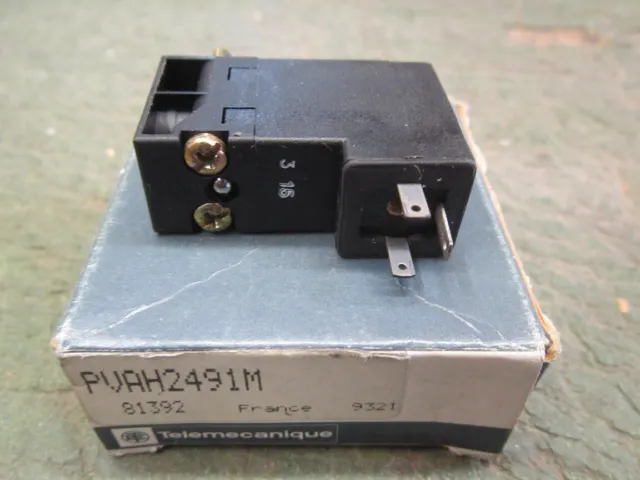 1 Mini-Magnetventil 1,2W 1,6VA Telemecanique PVA-H2491M Neu0