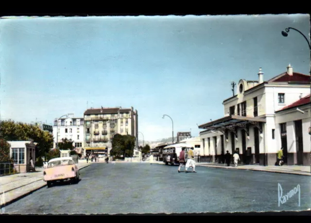 ARGENTEUIL (95) AUTOBUS à la GARE animée période 1950-1960