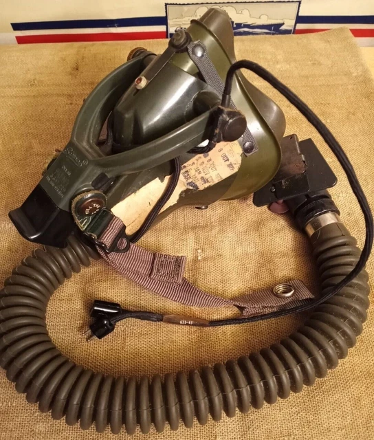 OXYGEN MASK MBU 5/P USAF Regular Narrow w Hose Mic Quick Release Hardshell OXYGEN MASK MBU 5/P USAF Regular Narrow w Hose Mic Quick Release Hardshell