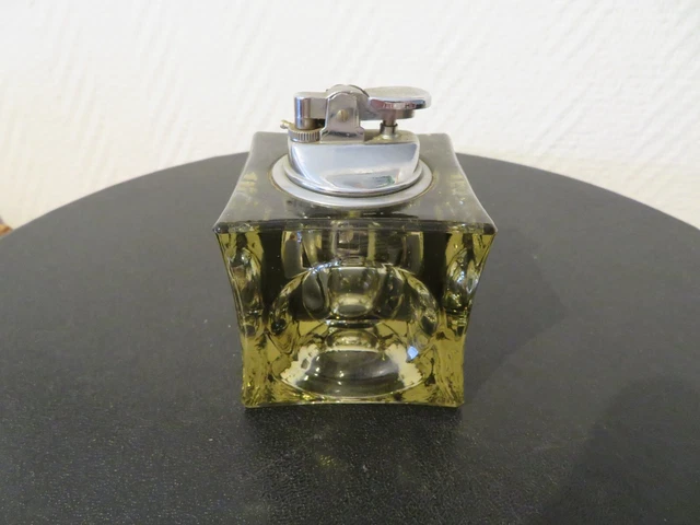 VINTAGE BRIQUET Glaçon  en Verre. Glass Cube BRIQUET DE TABLE