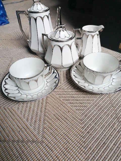 service de table THOMAS lot N° 10 : 6 grande tasses café et cafetière