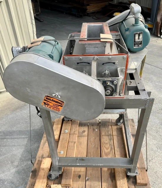 Item 2573:   4” Wide X 12” Long Wyssmont Double Rotocage Lumpbreaker Model Drcb-