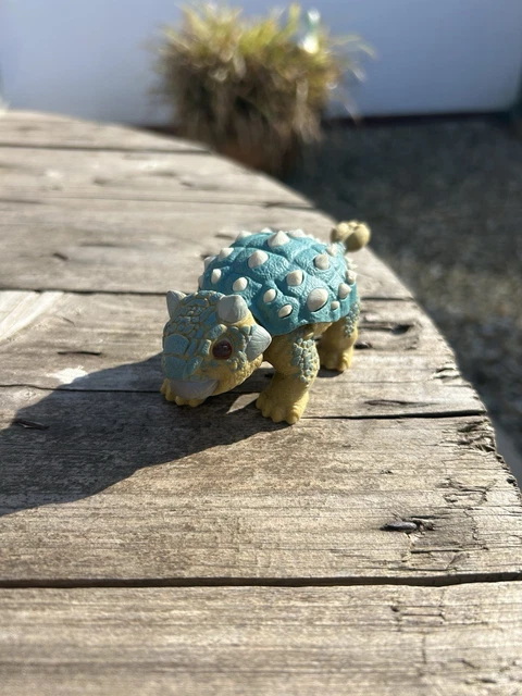Jurassic World Feature Plush Toy Ankylosaurus Bumpy Baby Dino with Roar Sounds & Sagging Paws Camp Cretaceous Soft Doll, Play or Sleep Friend, Gift for Kids 3 Years and Up Jurassic World Feature Plush Toy Ankylosaurus Bumpy Baby Dino with Roar Sounds & Sagging Paws Camp Cretaceous Soft Doll, Play or Sleep Friend, Gift for Kids 3 Years and Up