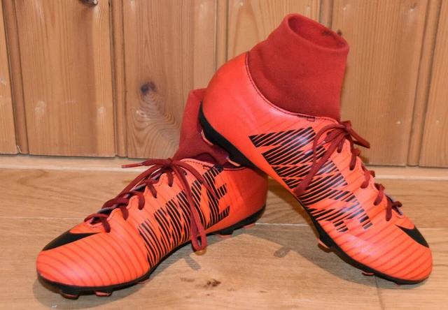 Cheap football online boots size 5