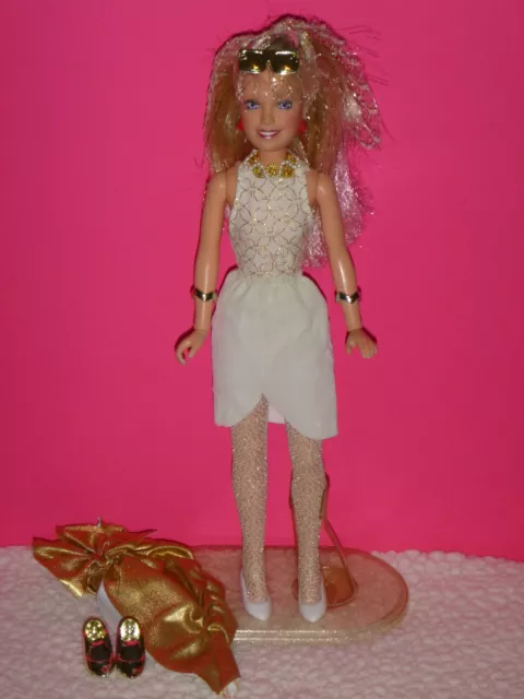Vintage Jem~ GLITTER 'N GOLD JEM/JERRICA doll + Stand & Skirt~ 1986 1987 Hasbro