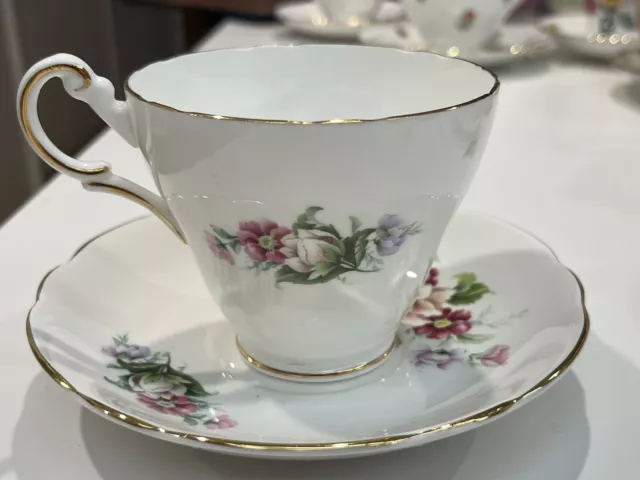 Vintage Regency English Bone China Floral Tea Cup And Saucer Set