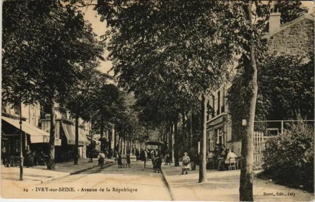 CPA IVRY-sur-SEINE Avenue de la République (65615)