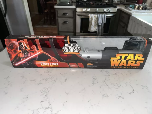 Darth Vader Electronic Lightsaber STAR WARS Revenge of the Sith 2005 Mint NIB