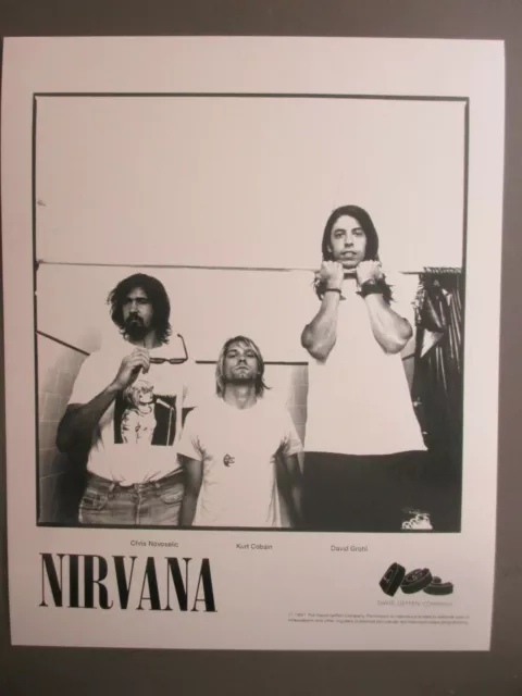 Nirvana black & white 8 X 10 glossy promo photo Kurt Cobain 1991 Bathroom !