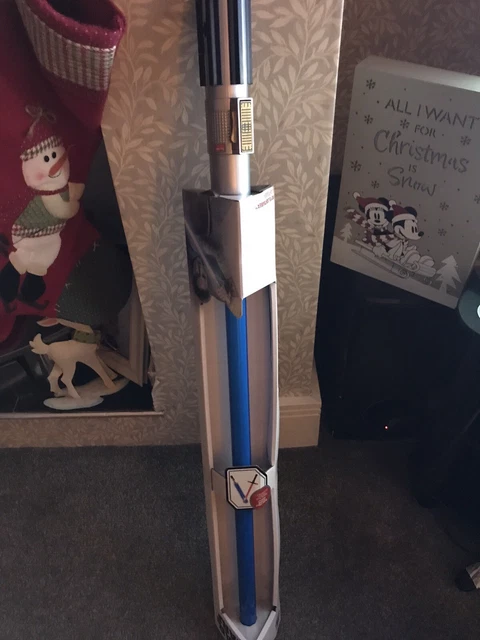 Disney Store Star Wars Anakin Rey Skywalker Hero FX Lightsaber/ Light Sounds 34"