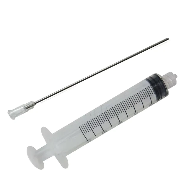 5 x Spritze 1 ml inkl. 5 stumpfen Kanülen 5 x Spritze 1 ml inkl. 5 stumpfen Kanülen