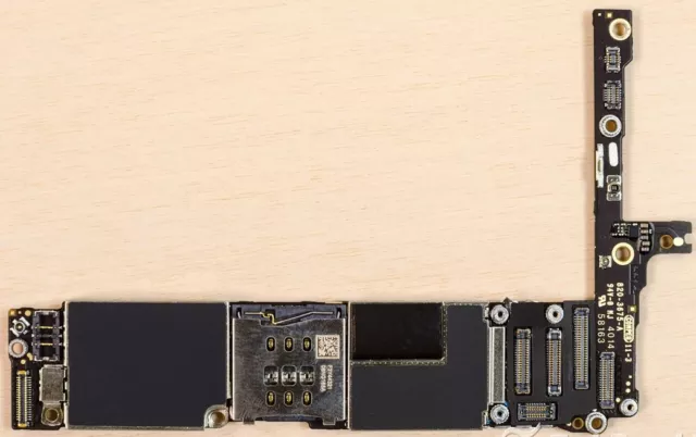 Réparation Micro Soudure Connecteur FPC LCD iPhone 7 plus