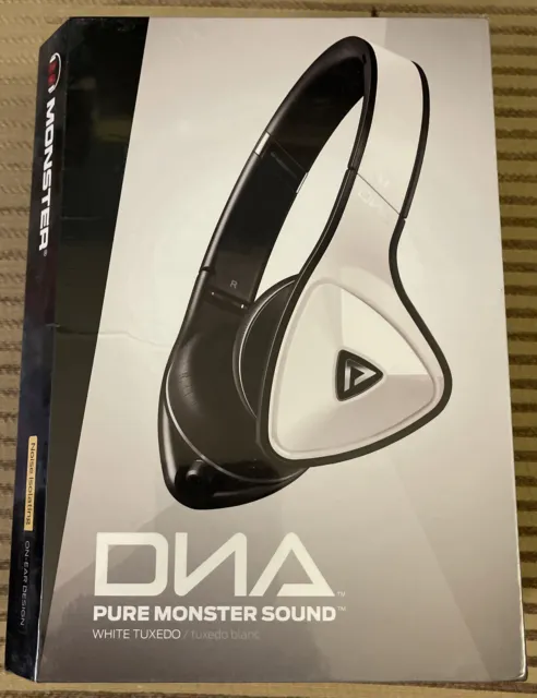 Brand New Monster DNA Wired Noise Isolating Headphones Black/White Sealed