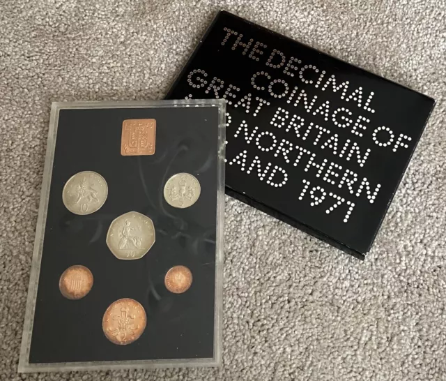 Decimal Coinage Of Great Britain & NI. 1971. 6 Proof Coins & Royal Mint Medal