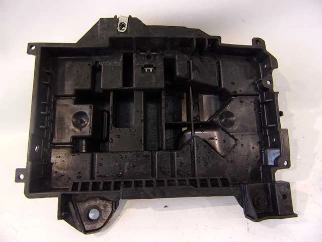 Jeep Cherokee Kl Lift 19- Bac À Batterie 68402456Ab