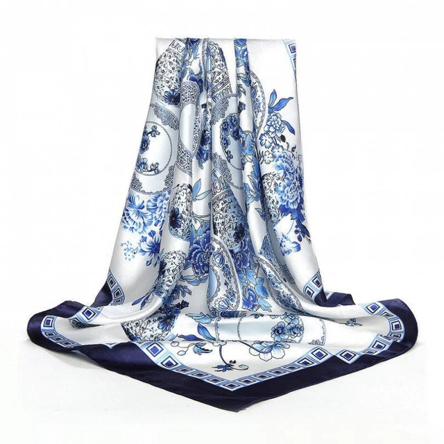 Foulard Carré Somewhere En Pure Soie – 50x50 Cm – Motif Floral Bordeaux, Bleu Nuit, Blanc – Neuf Avec étiquettes