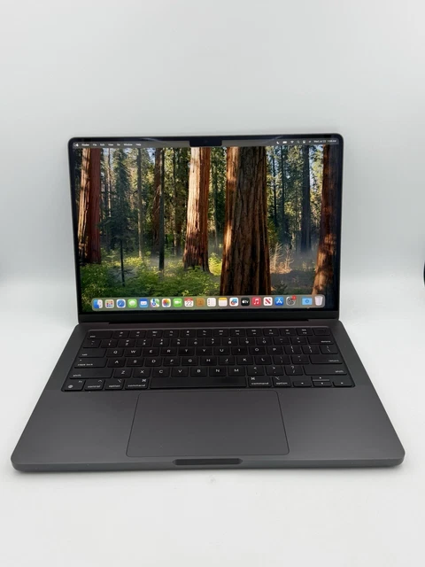APPLE MACBOOK PRO A1297 17-inch 8GB RAM - 750gb HDD - Power Tested