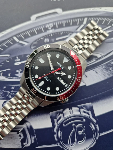 Lorus RL447AX9 Orologio Da Uomo Analogico – Quadrante Con Giorno E Data, Cinturino In Acciaio