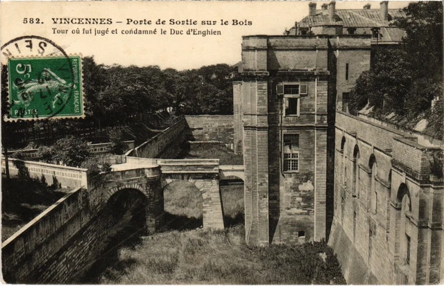 CPA Vincennes Porte de sortie sur le Bois (1347234)