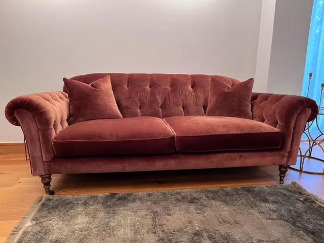 Arlo & Jacob Fleur Large Chesterfield Velvet Sofa with Castors & Cushions