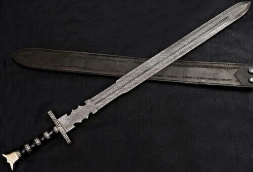 Épée De Chasse En Acier Damas Fait À La Main De 30 Pouces Avec Gaine En Cuir