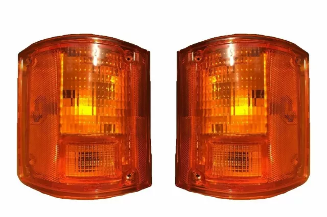 Monaco Monarch 2004 2005 Rear Turn Signal Lights Upper Tail Lamps Pair Rv