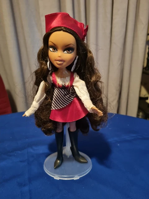 BRATZ MGA COSTUME Party Pretty Pirate Yasmin Doll 2008 $42.00