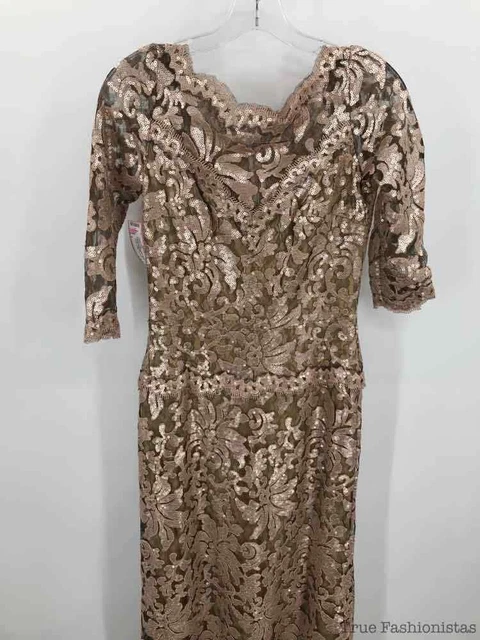 Pre-Owned Tadashi Shoji Gold Size 2 Lace Long Evening Gown