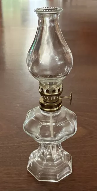 Vintage Kerosene/Oil Lamp Small Clear Glass 17cm Tall X 6cm